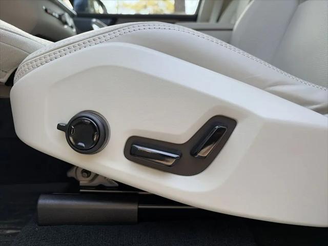 2026 Volvo XC90 Plug-In Hybrid Ultra, T8 AWD, Electric/Gasoline, Bright, 7 Seats