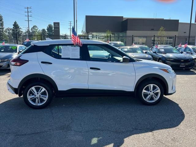 2025 Nissan Kicks S