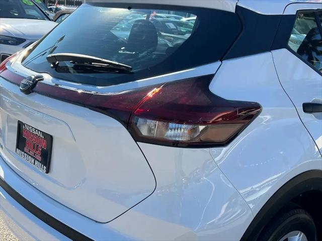 2025 Nissan Kicks S