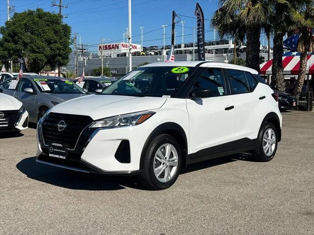 2025 Nissan Kicks S