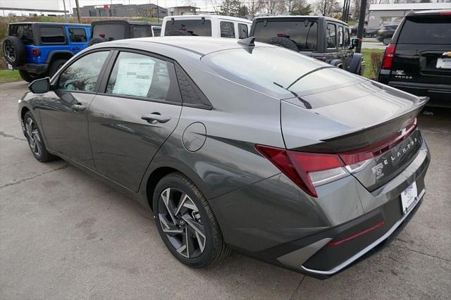 2025 Hyundai Elantra SEL Sport