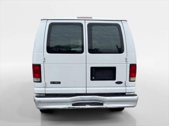 2001 Ford E-150 Commercial