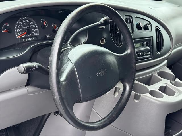 2001 Ford E-150 Commercial