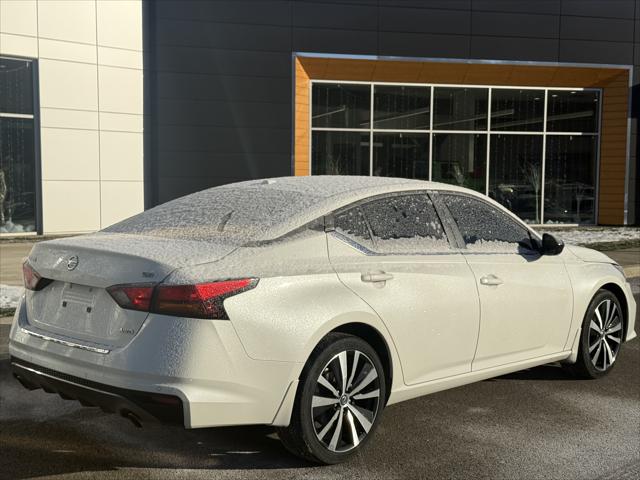2022 Nissan Altima SR Intelligent AWD