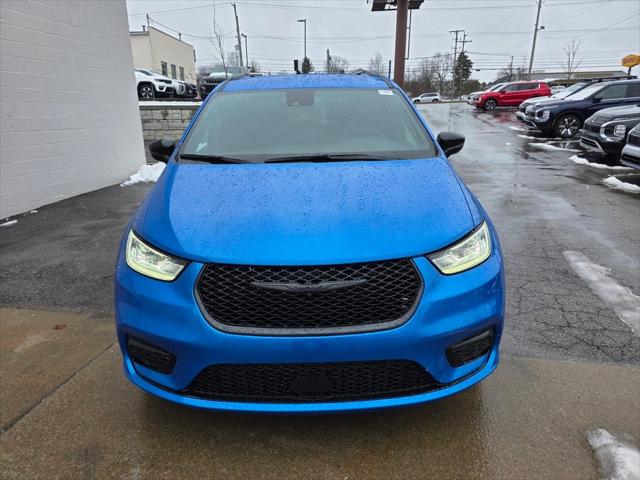 2026 Chrysler Pacifica PACIFICA SELECT AWD