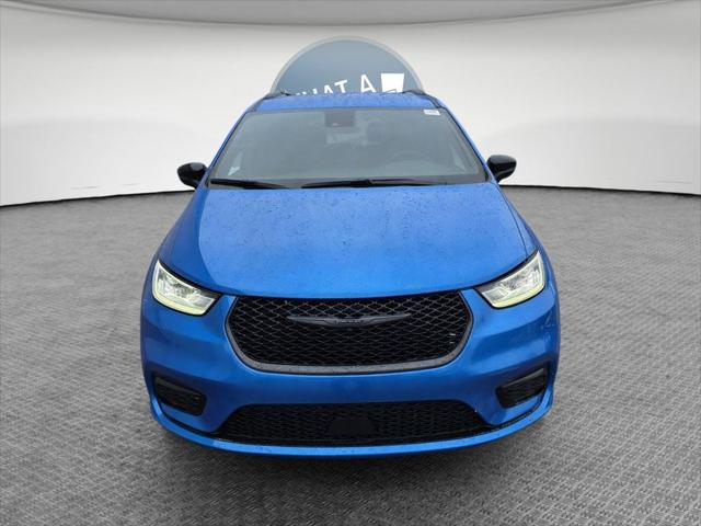 2026 Chrysler Pacifica PACIFICA SELECT AWD