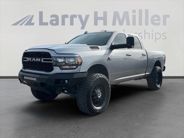 2022 RAM 2500 Tradesman Crew Cab 4x4 64 Box