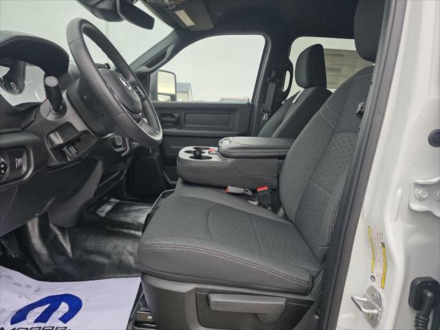 2026 RAM Ram 2500 RAM 2500 TRADESMAN CREW CAB 4X4 8 BOX