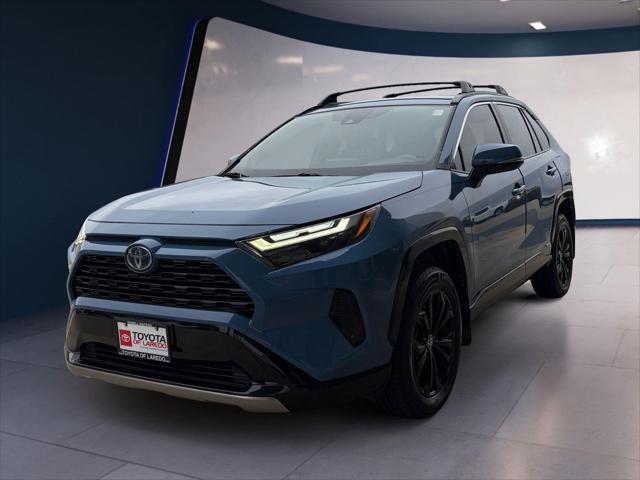 2024 Toyota RAV4 SE's photo