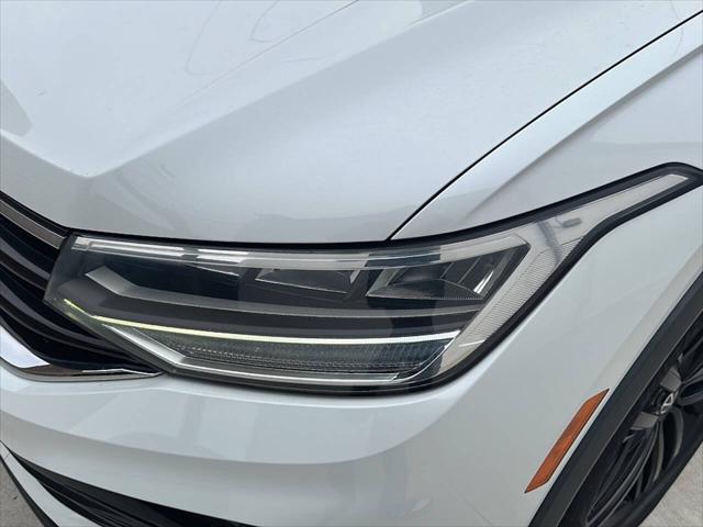 2022 Volkswagen Tiguan 2.0T SE R-Line Black
