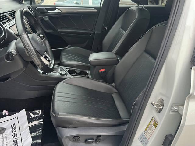 2022 Volkswagen Tiguan 2.0T SE R-Line Black
