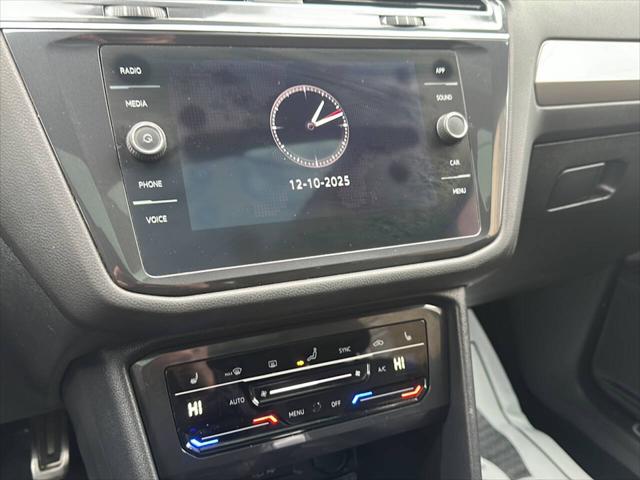 2022 Volkswagen Tiguan 2.0T SE R-Line Black