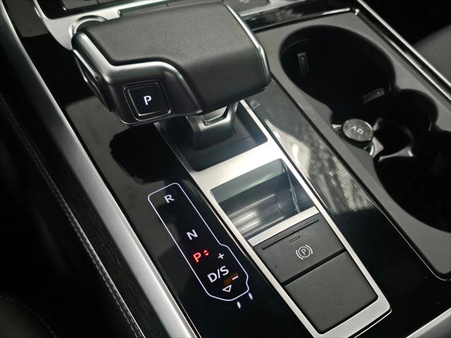 2025 Audi Q8 Premium Plus 55 TFSI quattro