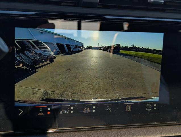 2026 GMC Sierra 2500HD Crew Cab, Standard Bed, AT4, 4WD