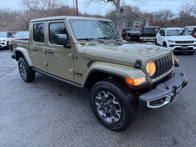 2026 Jeep Gladiator GLADIATOR SAHARA 4X4