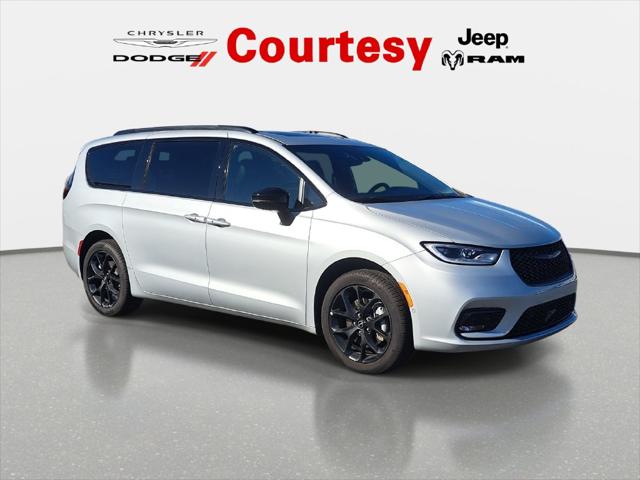 2026 Chrysler Pacifica Limited AWD for sale in Grand Rapids, MI