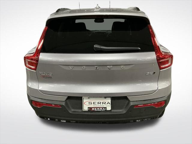 2026 Volvo XC40 B5 Plus