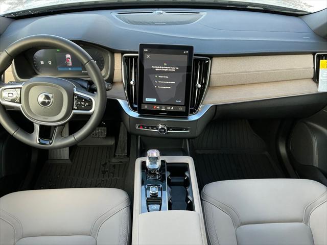 2026 Volvo XC90 B6 Plus 7-Seater