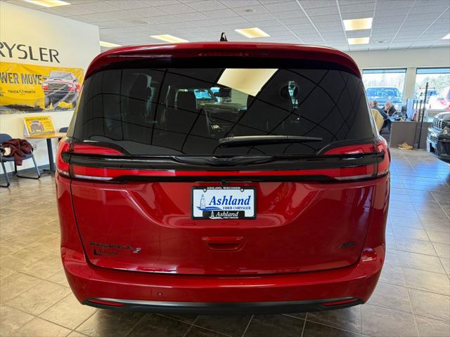 2026 Chrysler Pacifica Select AWD