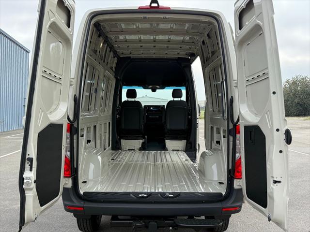2026 Mercedes-Benz Sprinter 2500 Standard Roof 4-Cyl Diesel HO