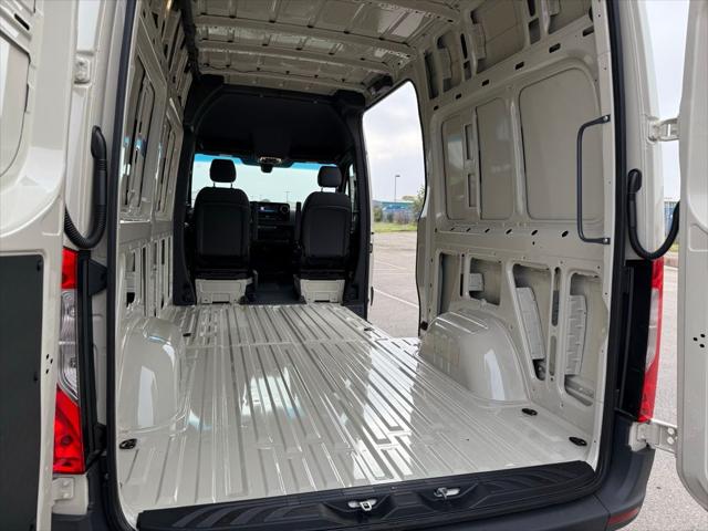 2026 Mercedes-Benz Sprinter 2500 Standard Roof 4-Cyl Diesel HO