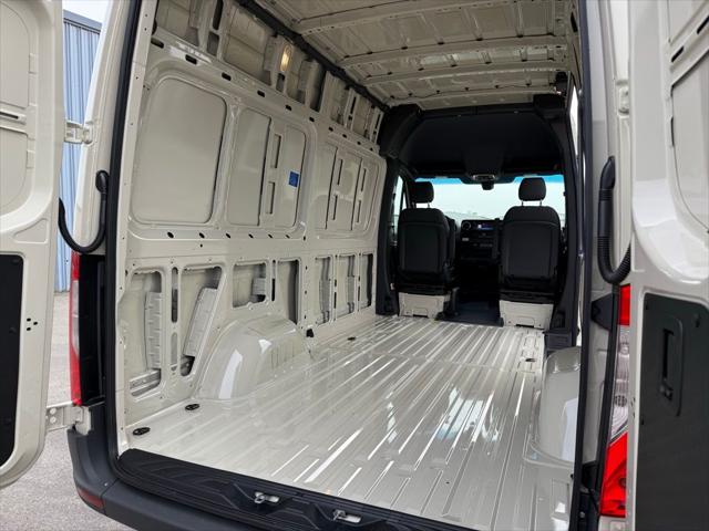 2026 Mercedes-Benz Sprinter 2500 Standard Roof 4-Cyl Diesel HO