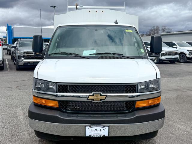 2025 Chevrolet Express Cutaway Work Van