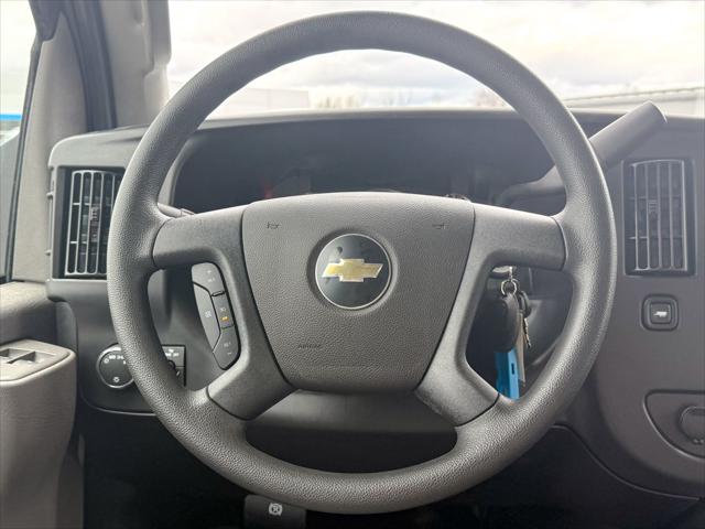 2025 Chevrolet Express Cutaway Work Van