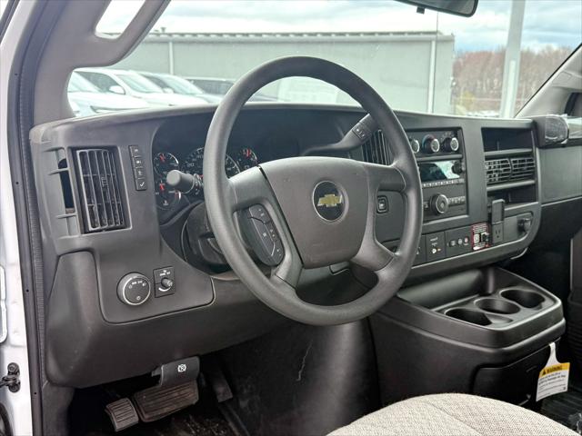 2025 Chevrolet Express Cutaway Work Van