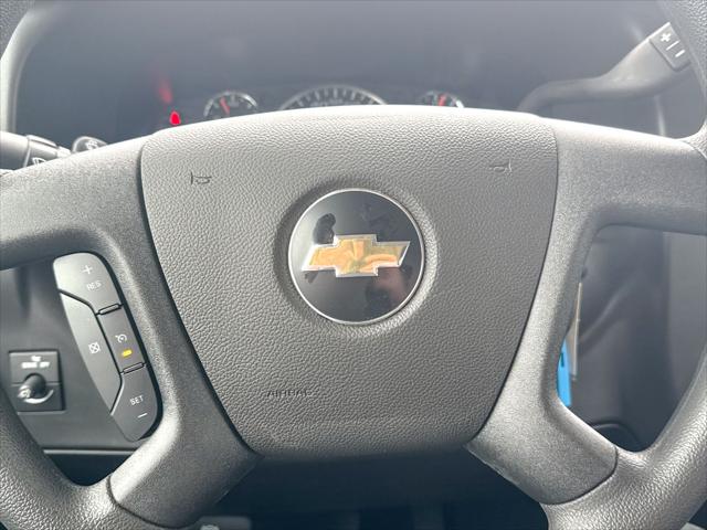 2025 Chevrolet Express Cutaway Work Van