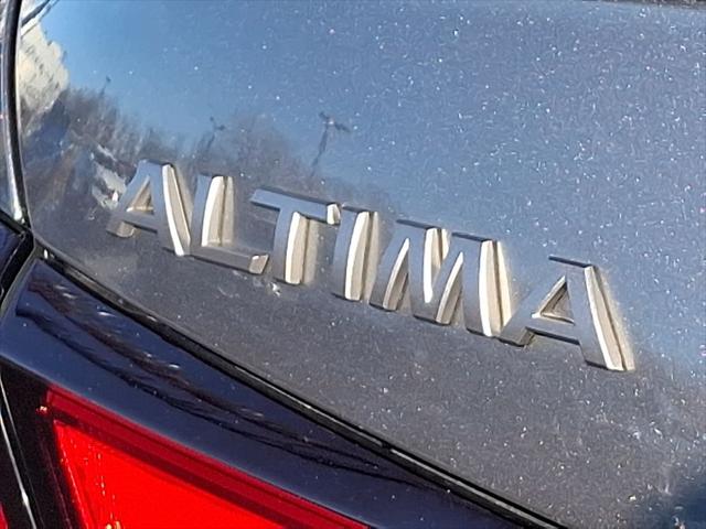 2023 Nissan Altima SL FWD