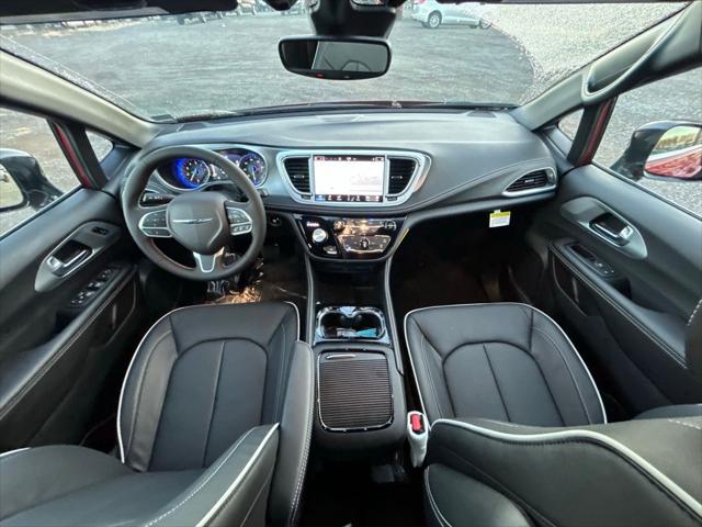 2026 Chrysler Pacifica Limited AWD