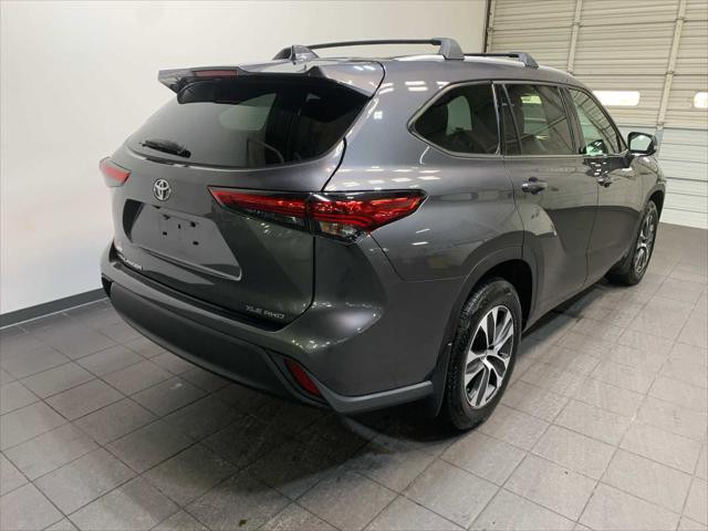 2022 Toyota Highlander XLE 2022 Toyota Highlander XLE