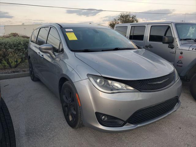 2020 Chrysler Pacifica Touring