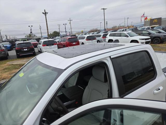 2026 Ram 1500 Laramie Crew Cab 4x4 5'7" Box