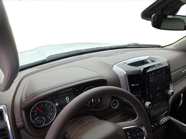 2026 Ram 1500 Laramie Crew Cab 4x4 5'7" Box