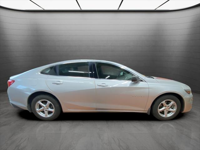 2017 Chevrolet Malibu LS