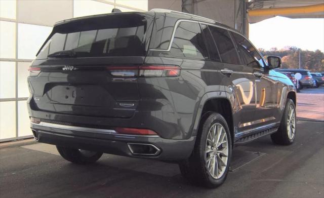 2022 Jeep Grand Cherokee Summit 4x4