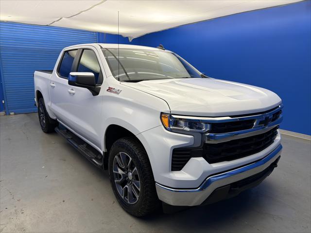 2024 Chevrolet Silverado 1500 4WD Crew Cab Short Bed LT