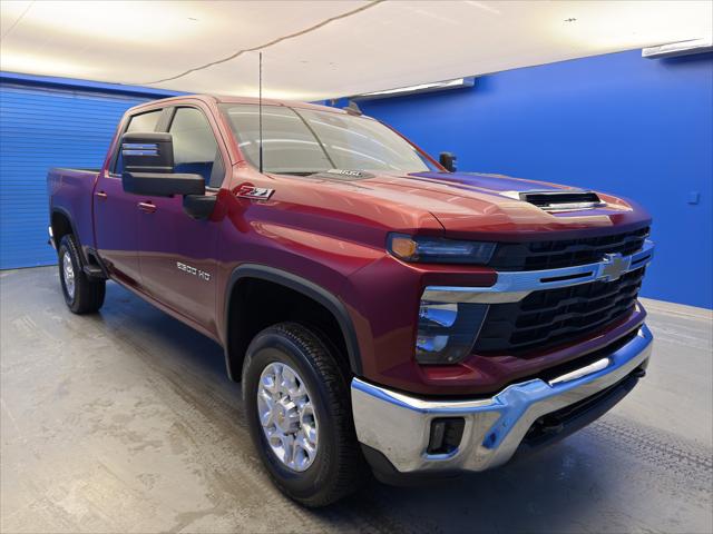 2024 Chevrolet Silverado 2500HD 4WD Crew Cab Standard Bed LT