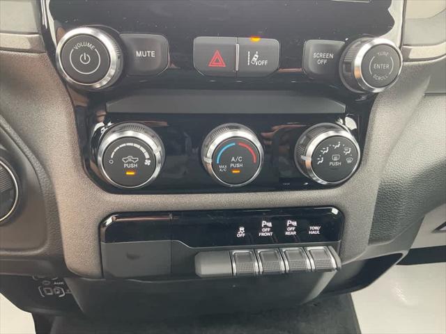 2025 Ram 1500 Tradesman Crew Cab 4x4 57 Box