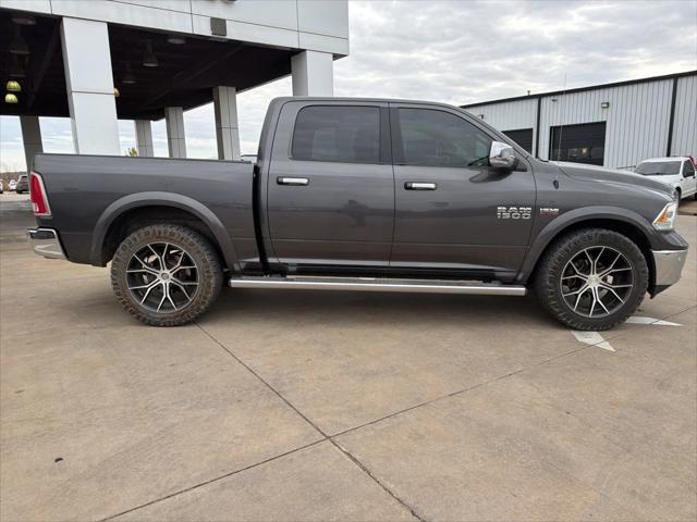 2018 RAM 1500 Laramie Crew Cab 4x4 57 Box 2018 RAM 1500 Laramie Crew Cab 4x4 57 Box