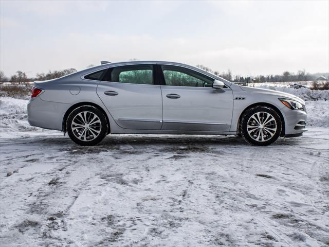 2017 Buick LaCrosse Essence 2017 Buick LaCrosse Essence