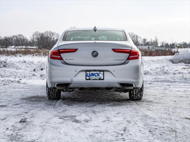 2017 Buick LaCrosse Essence 2017 Buick LaCrosse Essence