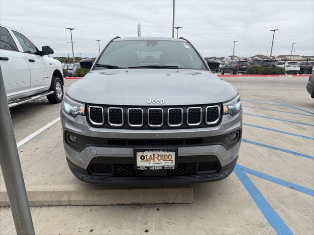 2024 Jeep Compass Latitude Lux FWD