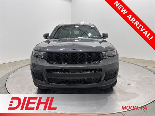 2023 Jeep Grand Cherokee L Altitude 4x4 2023 Jeep Grand Cherokee L Altitude 4x4