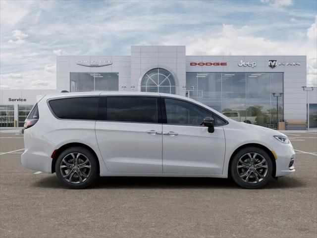 2026 Chrysler Pacifica Select AWD