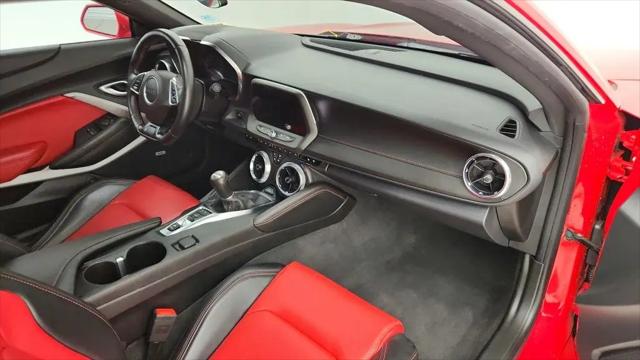 2024 Chevrolet Camaro RWD Coupe 2LT