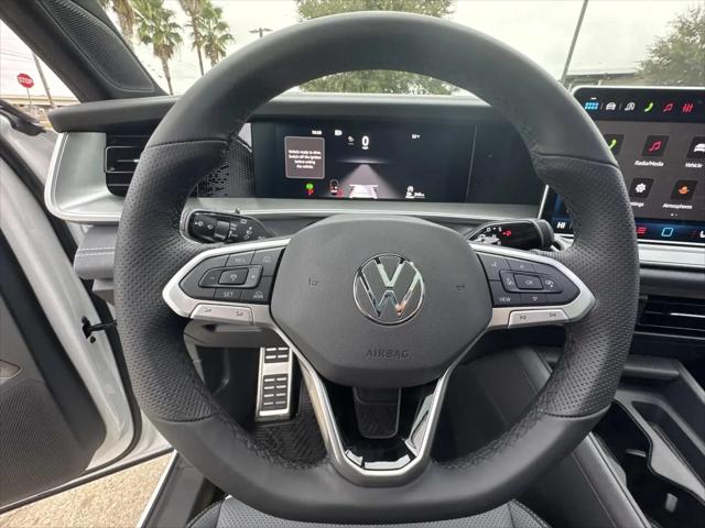 2026 Volkswagen Tiguan SE R-Line Black