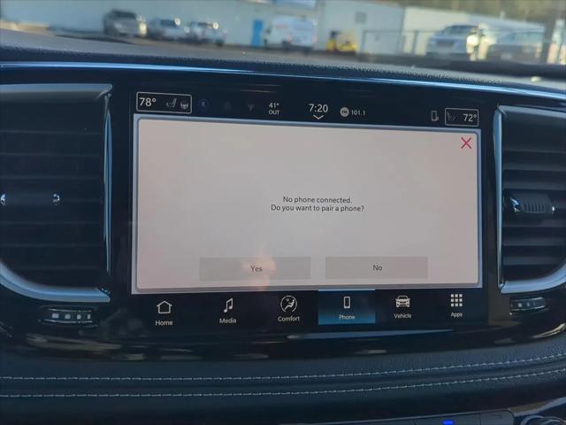 2026 Chrysler Pacifica Select AWD